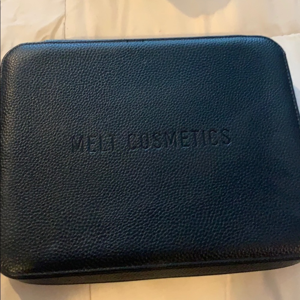 Melt cosmetics pro case
